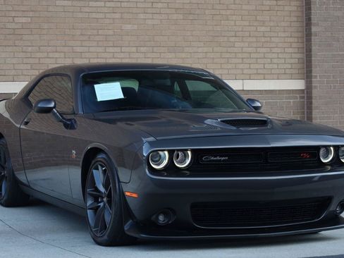 Used 2019 Dodge Challenger R/T Scat Pack w/ Plus Package RWD image 7