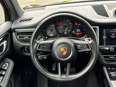 Used 2023 Porsche Macan AWD/4WD image 24