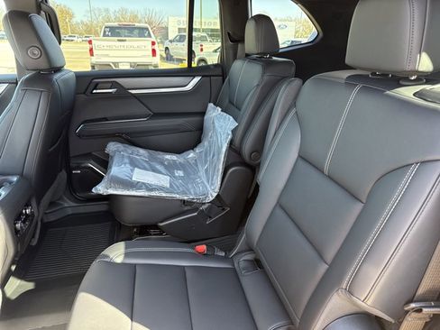 New 2026 GMC Acadia Elevation w/ Black Edition image 6