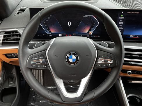 Used 2023 BMW 330i Sedan w/ Premium Package image 11