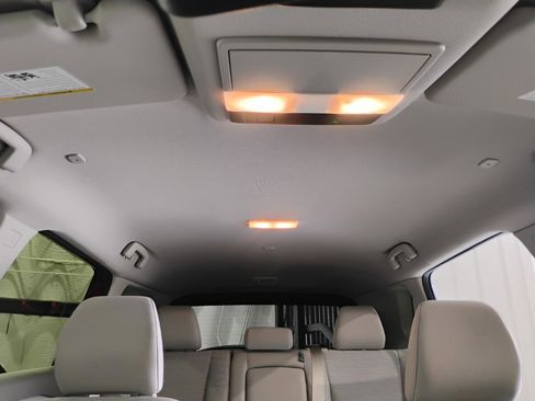 Used 2023 Nissan Rogue SV FWD image 52