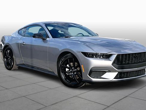 Certified 2025 Ford Mustang Coupe image 3