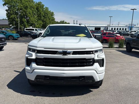 Used 2023 Chevrolet Silverado 1500 RST w/ Protection Package AWD/4WD image 8