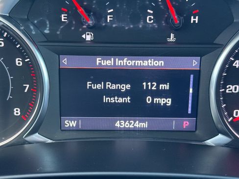 Used 2023 Chevrolet Blazer LT FWD image 33