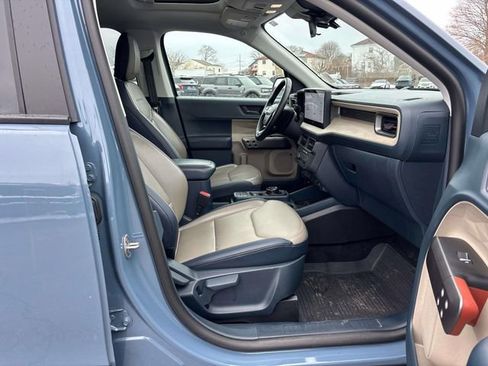 Certified 2025 Ford Maverick Lariat w/ 4K Tow Package image 17