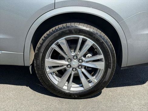Used 2025 Cadillac XT6 Premium Luxury AWD/4WD image 10