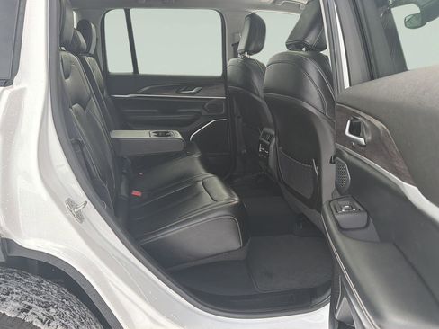 Used 2023 Jeep Grand Cherokee 4WD 4xe image 30