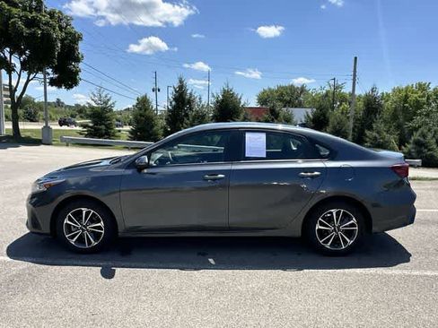 Used 2024 Kia Forte LXS w/ LXS Technology Package FWD image 2
