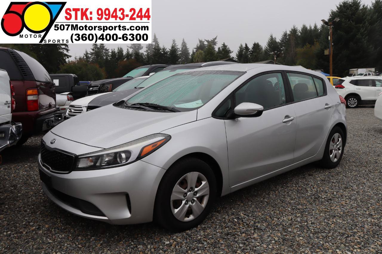 Used 2017 Kia Forte LX FWD image 2