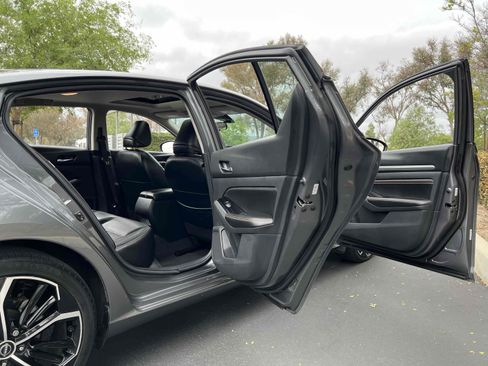 Used 2023 Nissan Altima 2.5 SR w/ SR Premium Package image 50