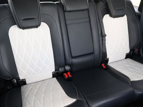 Used 2021 Mercedes-Benz G 63 AMG 4MATIC image 21