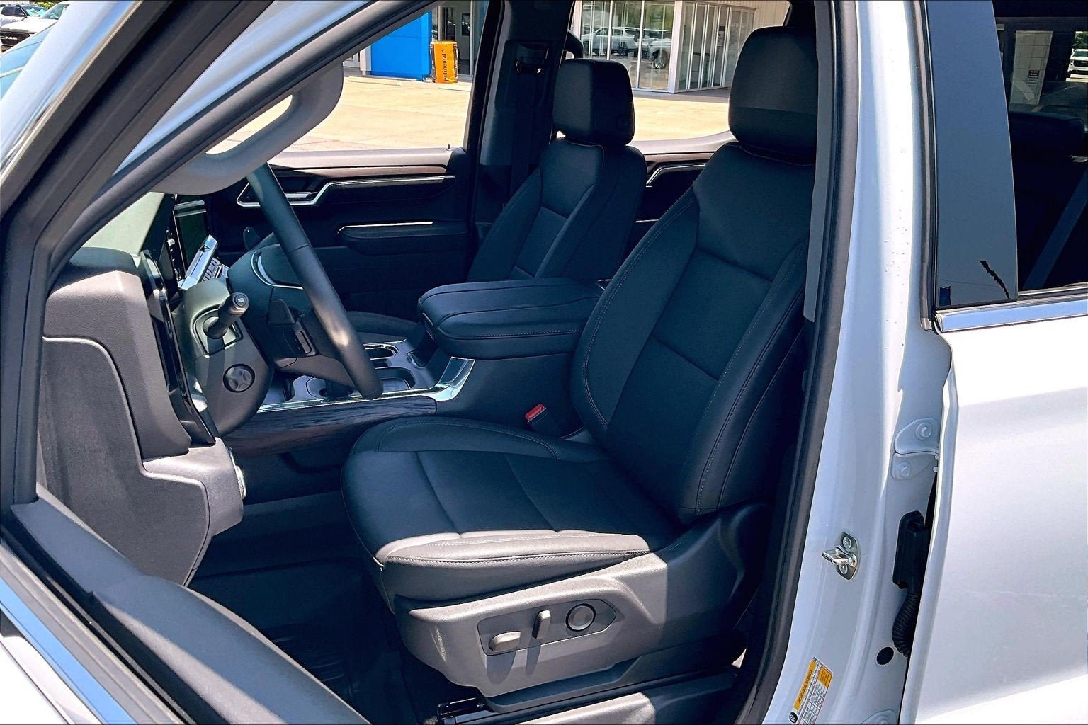 New 2026 GMC Sierra 1500 SLT AWD/4WD image 9