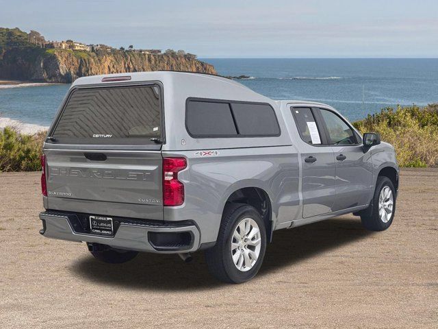 Used 2023 Chevrolet Silverado 1500 Custom AWD/4WD image 5