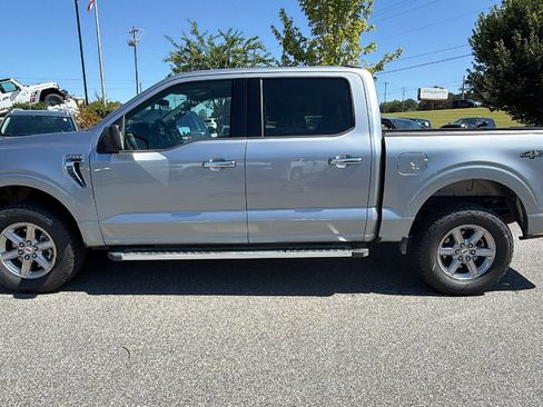 Used 2025 Ford F150 XLT w/ Equipment Group 301A Standard AWD/4WD image 11