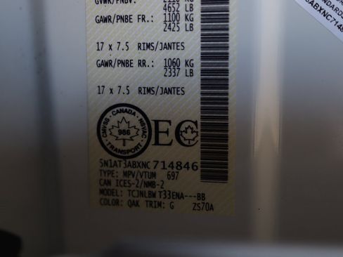 Used 2022 Nissan Rogue S image 33