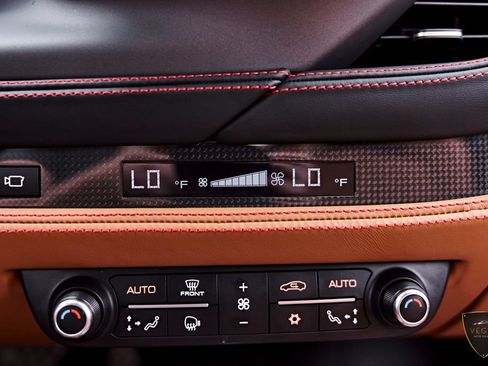 Used 2022 Ferrari F8 Tributo RWD image 79