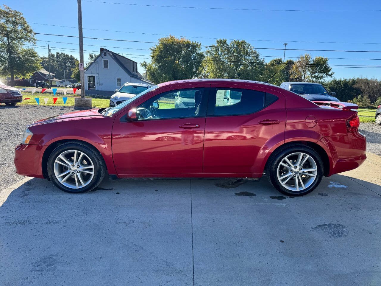 Used 2011 Dodge Avenger Heat FWD image 4