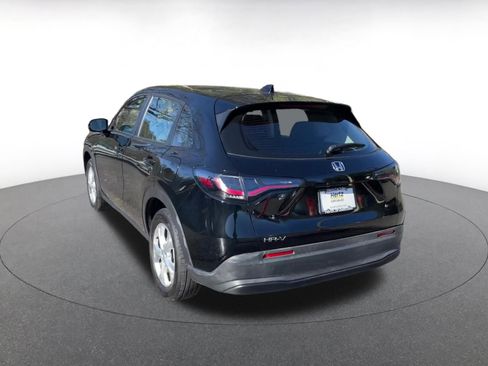 Used 2025 Honda HR-V LX image 9