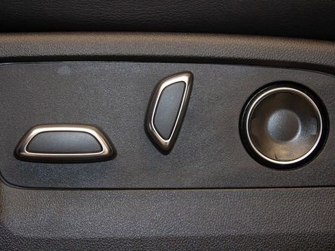 Used 2025 Cadillac Escalade Premium Luxury w/ Touring Package image 24