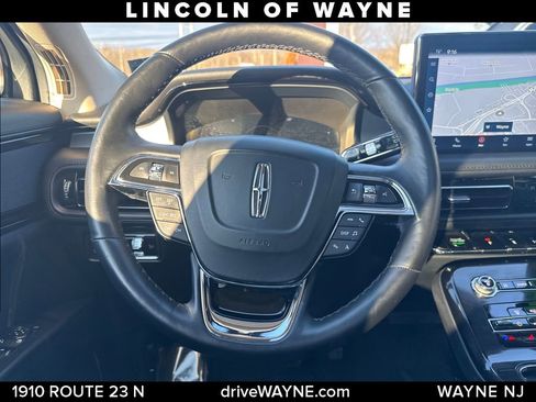 Certified 2022 Lincoln Nautilus Reserve image 26