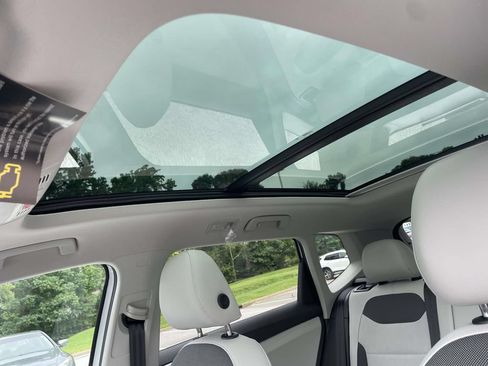 New 2026 Volkswagen Taos SE AWD/4WD image 17