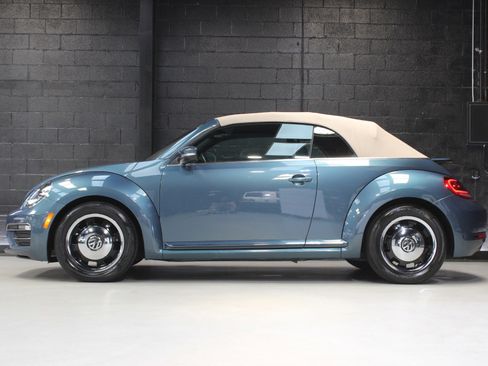 Used 2018 Volkswagen Beetle 2.0T S image 3