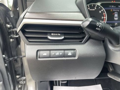Used 2025 Nissan Altima 2.5 SV FWD image 21