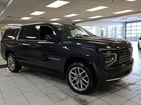 New 2026 Chevrolet Suburban High Country image 7