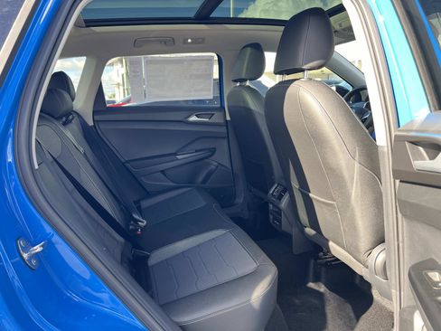 New 2026 Volkswagen Taos SE AWD/4WD image 32