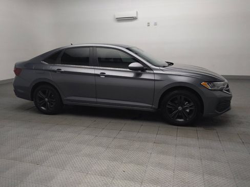 Used 2022 Volkswagen Jetta S FWD image 11