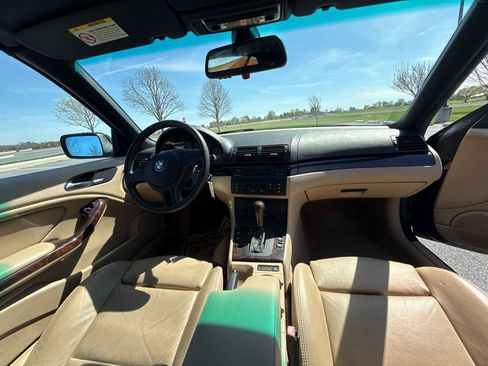 Used 2005 BMW 325Ci Convertible image 18