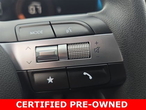 Certified 2025 Hyundai Santa Cruz SE image 18