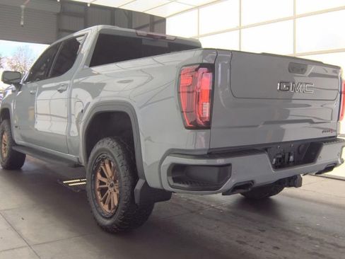 Used 2024 GMC Sierra 1500 AT4 w/ Technology Package AWD/4WD image 7