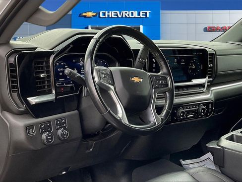 Used 2024 Chevrolet Silverado 2500 LTZ image 18