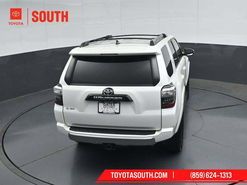 Used 2022 Toyota 4Runner TRD Off-Road Premium w/ Moonroof Package AWD/4WD image 42