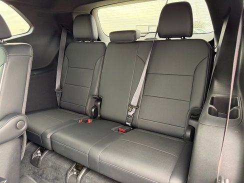 Used 2025 Buick Enclave Preferred image 14