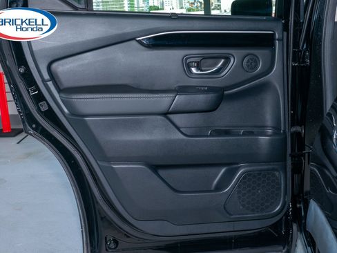 Certified 2024 Honda Pilot EX-L image 13