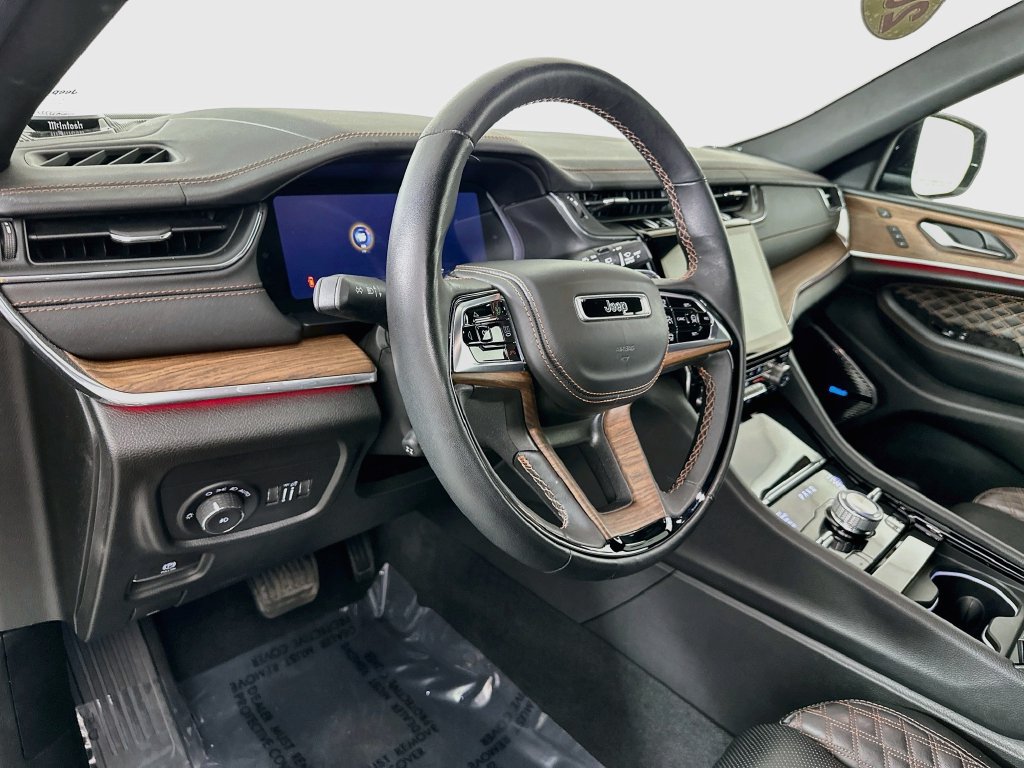 Certified 2023 Jeep Grand Cherokee L Summit w/ High Altitude Package AWD/4WD image 17