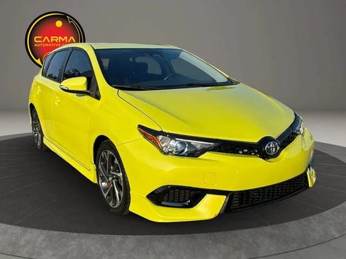 Used 2018 Toyota Corolla iM FWD image 7