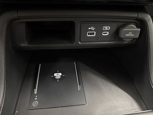 Certified 2025 Honda Pilot Touring image 39