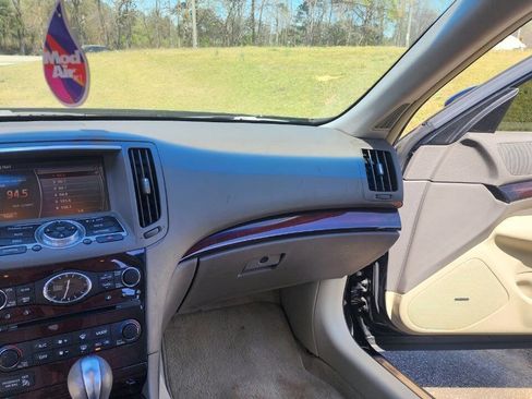 Used 2010 INFINITI G37 Journey w/ Premium Pkg image 26