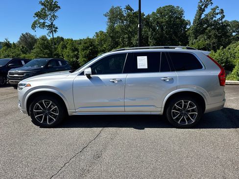 Used 2019 Volvo XC90 T6 Momentum w/ Protection Package Premier AWD/4WD image 4