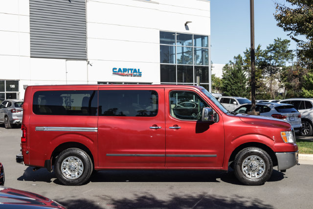 Used 2016 Nissan NV 3500 SL RWD image 10