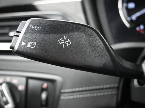 Used 2021 BMW X1 sDrive28i image 9