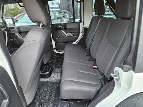 Used 2017 Jeep Wrangler Unlimited Sport w/ Max Tow Package image 13