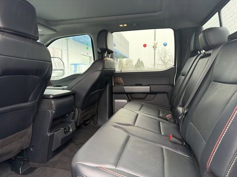 Used 2024 Ford F350 Lariat image 14