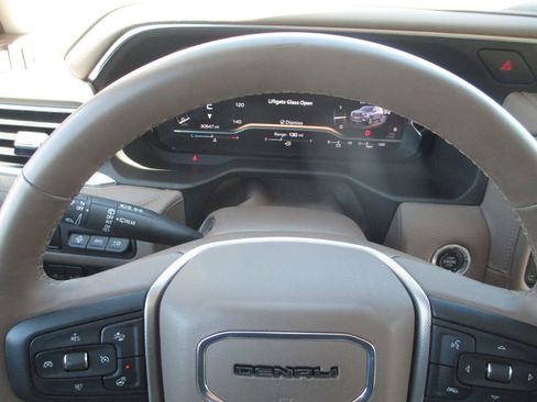 Used 2023 GMC Yukon Denali w/ Max Trailering Package AWD/4WD image 35