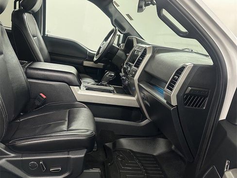 Used 2018 Ford F150 Lariat image 42