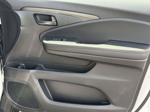Certified 2025 Honda Ridgeline TrailSport image 6