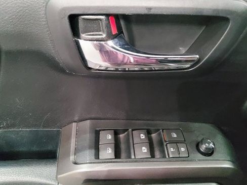 Used 2021 Toyota Tacoma TRD Off-Road image 22